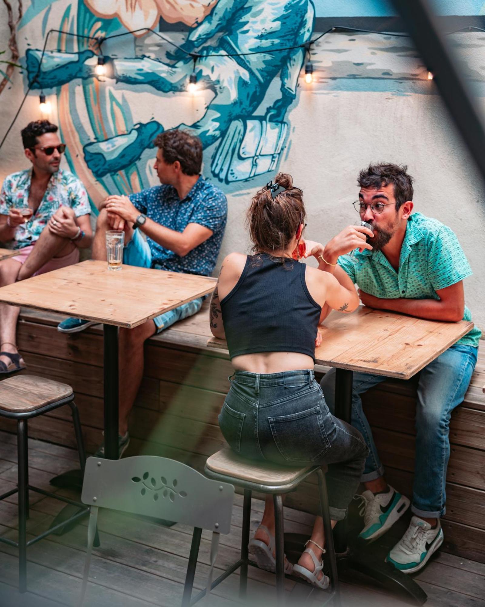 Georges Hostel & Cafe Sete Luaran gambar
